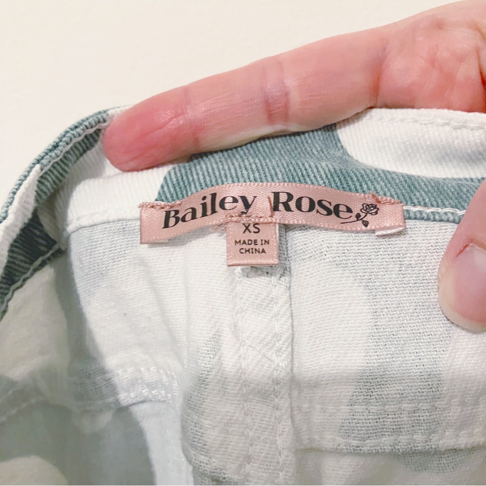 Bailey Rose • Flower Power Jeans in White/Green Floral - Picture 6 of 9